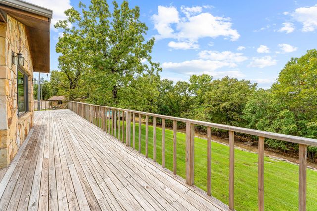 120 Quellhorst Drive, Isabella, MO 65676