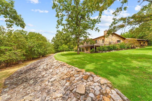 120 Quellhorst Drive, Isabella, MO 65676