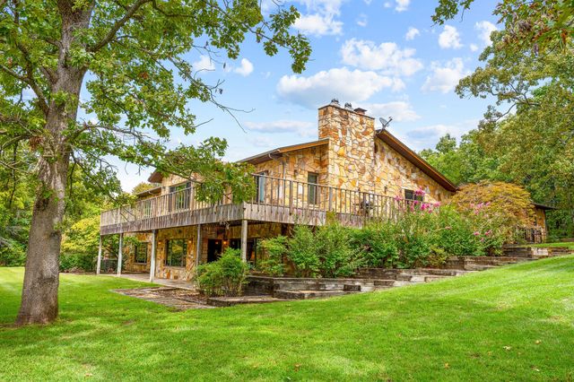 120 Quellhorst Drive, Isabella, MO 65676