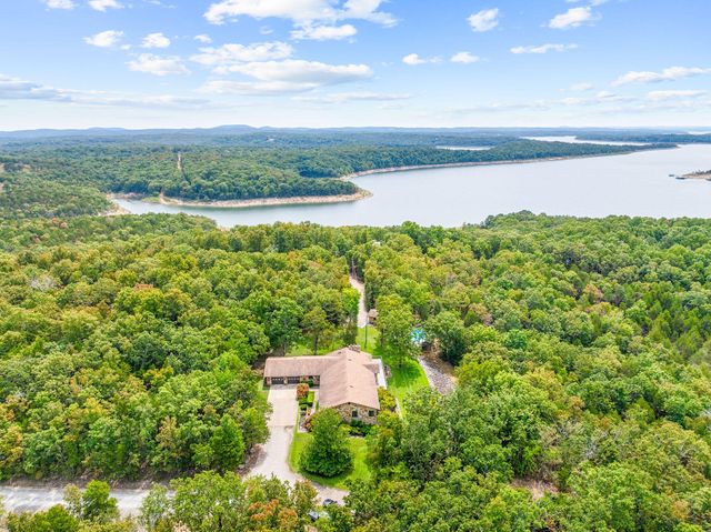 120 Quellhorst Drive, Isabella, MO 65676