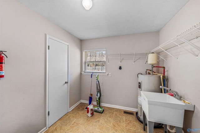 3410 Gault Avenue N, Fort Payne, AL 35967