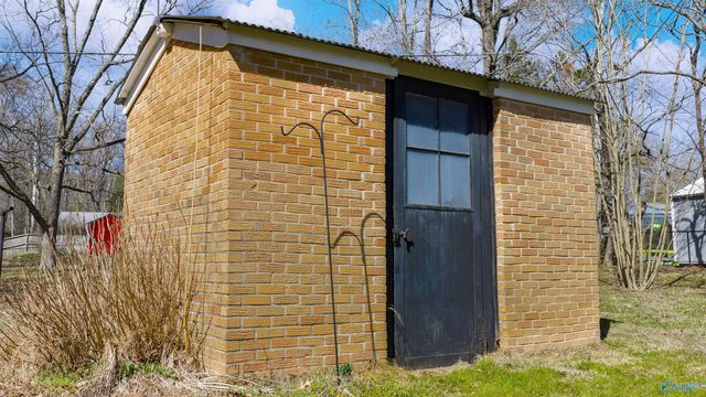 3410 Gault Avenue N, Fort Payne, AL 35967