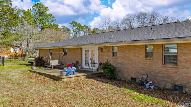 3410 Gault Avenue N, Fort Payne, AL 35967