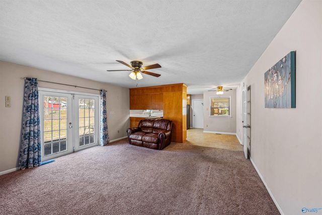 3410 Gault Avenue N, Fort Payne, AL 35967