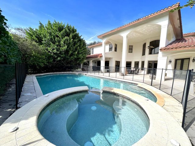 2957 Appaloosa Trail N, Wellington, FL 33414