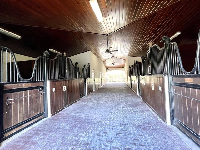 2957 Appaloosa Trail N, Wellington, FL 33414