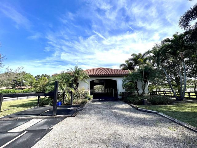 2957 Appaloosa Trail N, Wellington, FL 33414