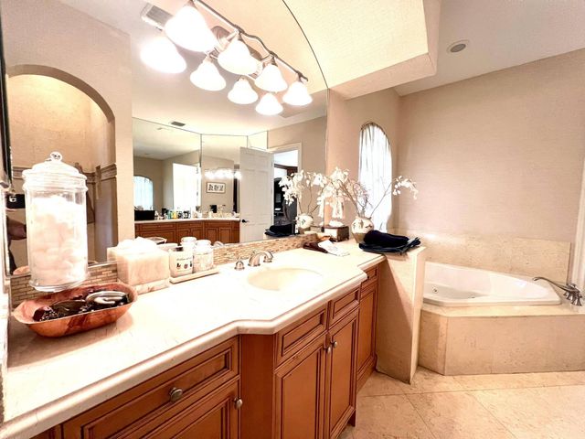 2957 Appaloosa Trail N, Wellington, FL 33414