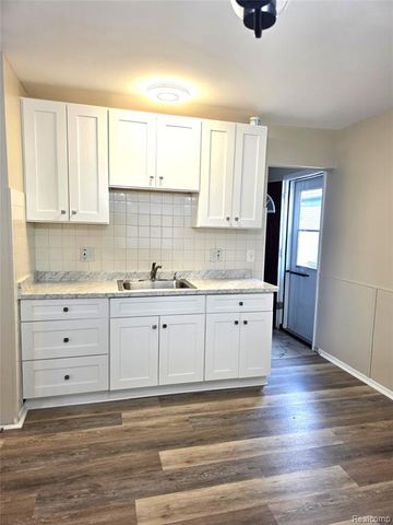 6862 Burr Street, Taylor, MI 48180