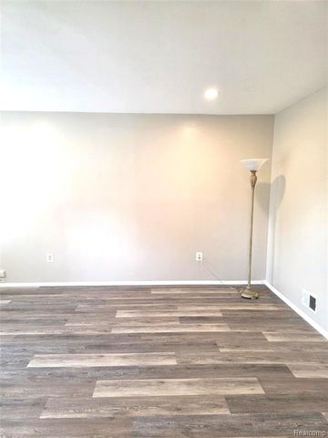 6862 Burr Street, Taylor, MI 48180