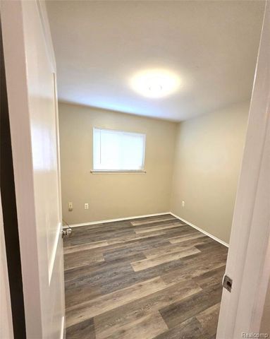 6862 Burr Street, Taylor, MI 48180