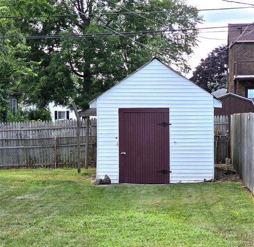 6862 Burr Street, Taylor, MI 48180