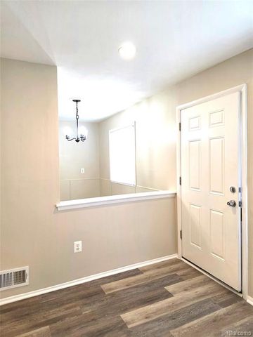 6862 Burr Street, Taylor, MI 48180