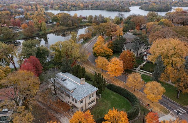2728 Dean Parkway, Minneapolis, MN 55416