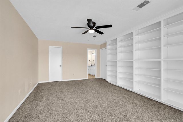 2018 Wickersham Drive, Huntsville, TX 77340