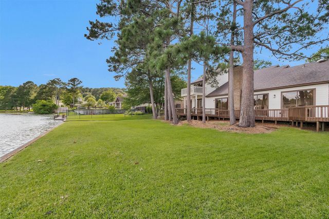 2018 Wickersham Drive, Huntsville, TX 77340
