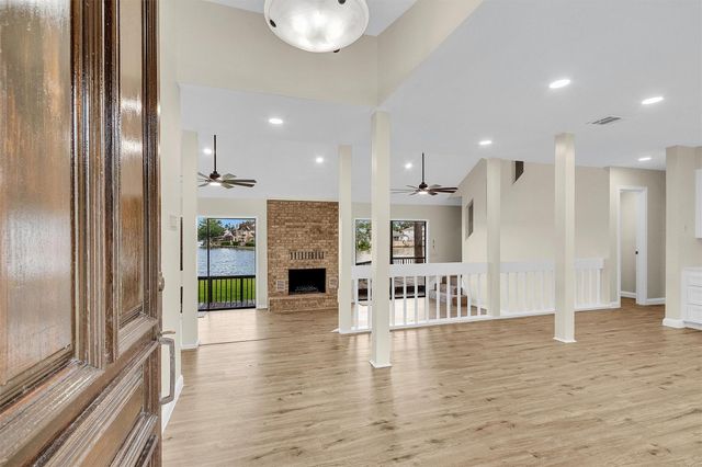 2018 Wickersham Drive, Huntsville, TX 77340