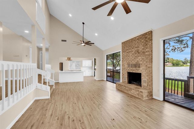 2018 Wickersham Drive, Huntsville, TX 77340
