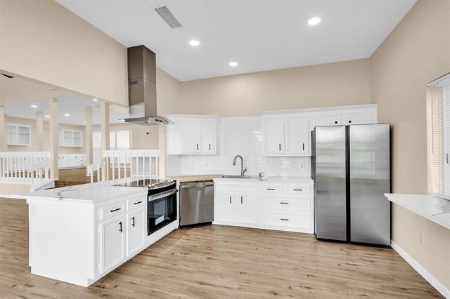 2018 Wickersham Drive, Huntsville, TX 77340