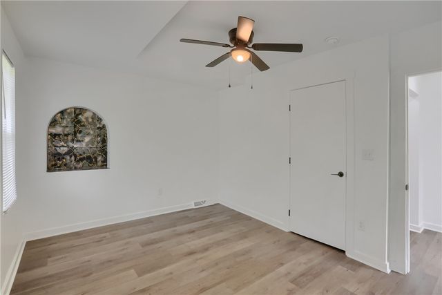 2513 Grove Rd, South Park, PA 15129