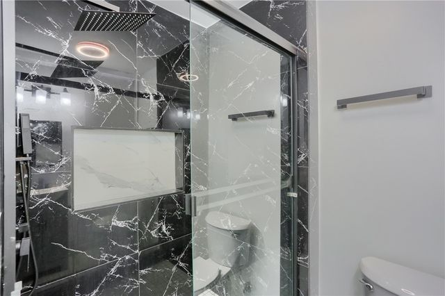2513 Grove Rd, South Park, PA 15129