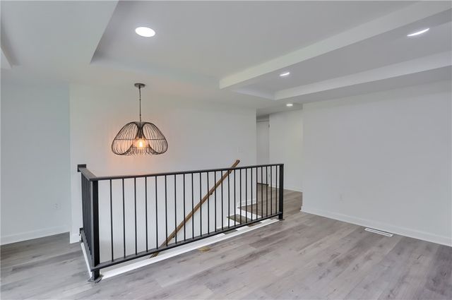 2513 Grove Rd, South Park, PA 15129