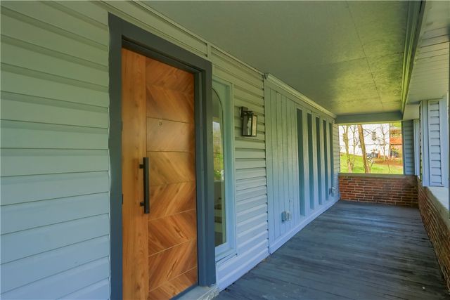 2513 Grove Rd, South Park, PA 15129