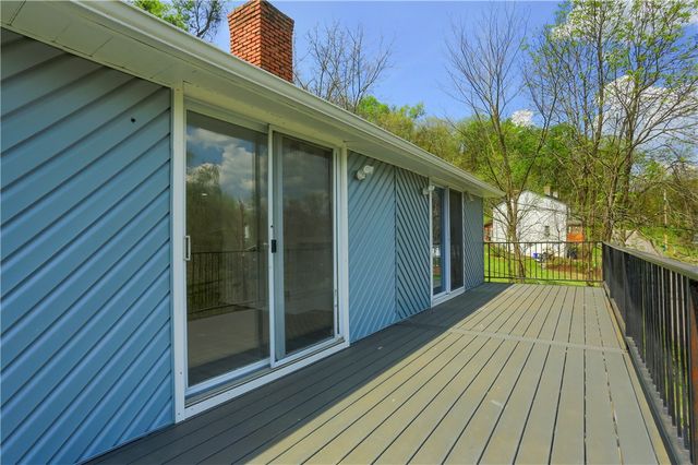 2513 Grove Rd, South Park, PA 15129