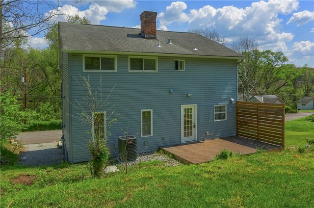 2513 Grove Rd, South Park, PA 15129