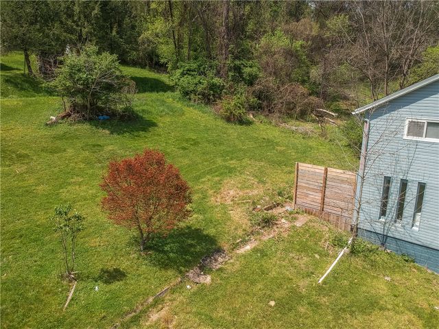 2513 Grove Rd, South Park, PA 15129
