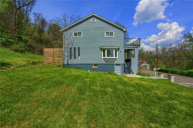 2513 Grove Rd, South Park, PA 15129
