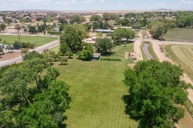 535 TONDRE Road NW, Los Lunas, NM 87031