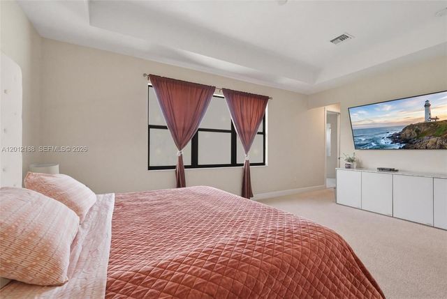 8815 NW 37th Dr, Coral Springs, FL 33065
