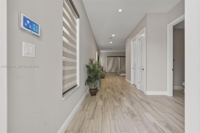8815 NW 37th Dr, Coral Springs, FL 33065