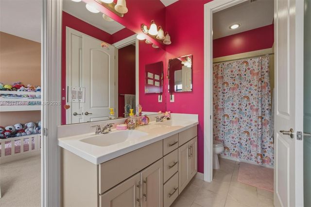8815 NW 37th Dr, Coral Springs, FL 33065
