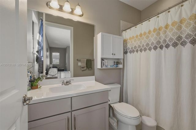 8815 NW 37th Dr, Coral Springs, FL 33065