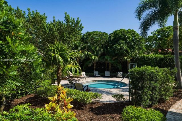 8815 NW 37th Dr, Coral Springs, FL 33065