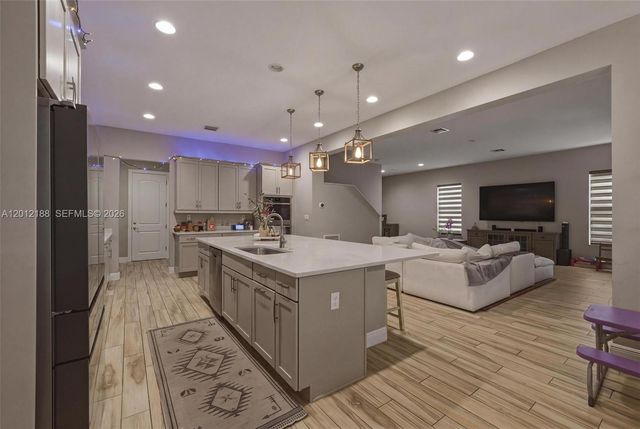 8815 NW 37th Dr, Coral Springs, FL 33065