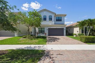 8815 NW 37th Dr, Coral Springs, FL 33065