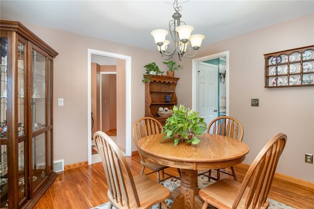 19 Del Verde Rd, Gates, NY 14624