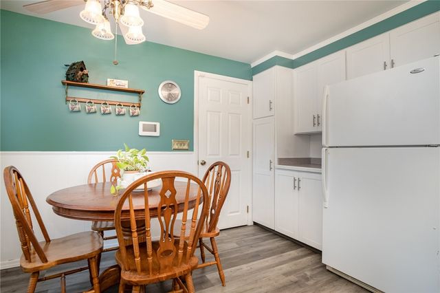 19 Del Verde Rd, Gates, NY 14624