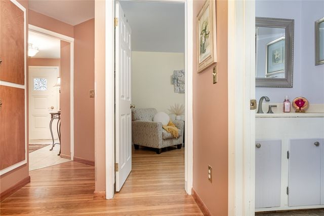 19 Del Verde Rd, Gates, NY 14624