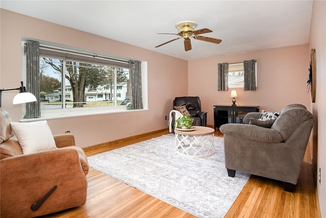 19 Del Verde Rd, Gates, NY 14624