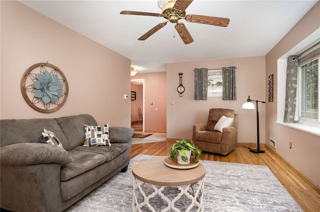 19 Del Verde Rd, Gates, NY 14624