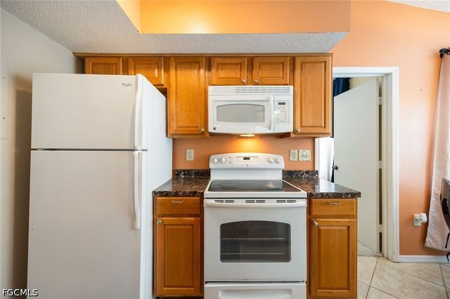 12591 Equestrian CIR 1210, Fort Myers, FL 33907