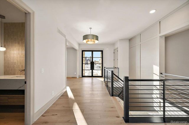 67736 Overlook Trail, Washington Township, MI 48095