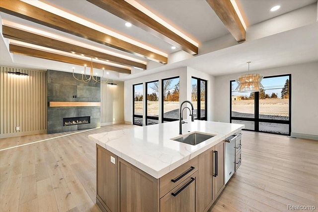 67736 Overlook Trail, Washington Township, MI 48095