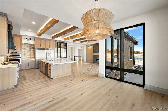 67736 Overlook Trail, Washington Township, MI 48095