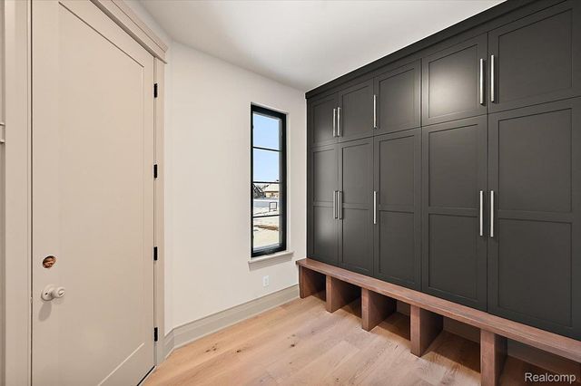 67736 Overlook Trail, Washington Township, MI 48095