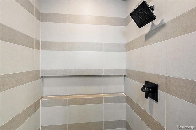 67736 Overlook Trail, Washington Township, MI 48095